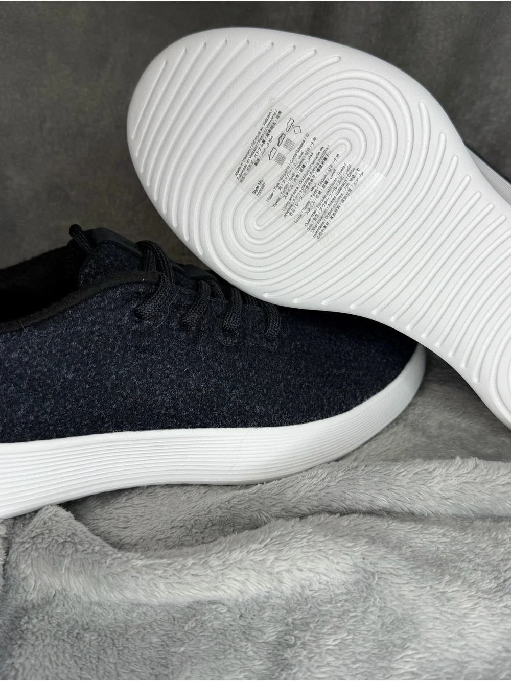 allbirds Men's Black Knit Sneakers with White Sole
